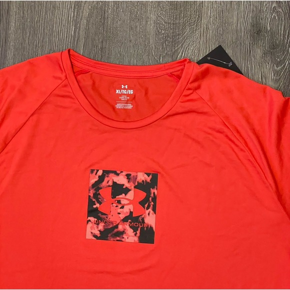Under Armour Other - Under Armour Tech Print Fill Shirt Men's‎ XL Short Sleeve Red Camo Active UA NEW